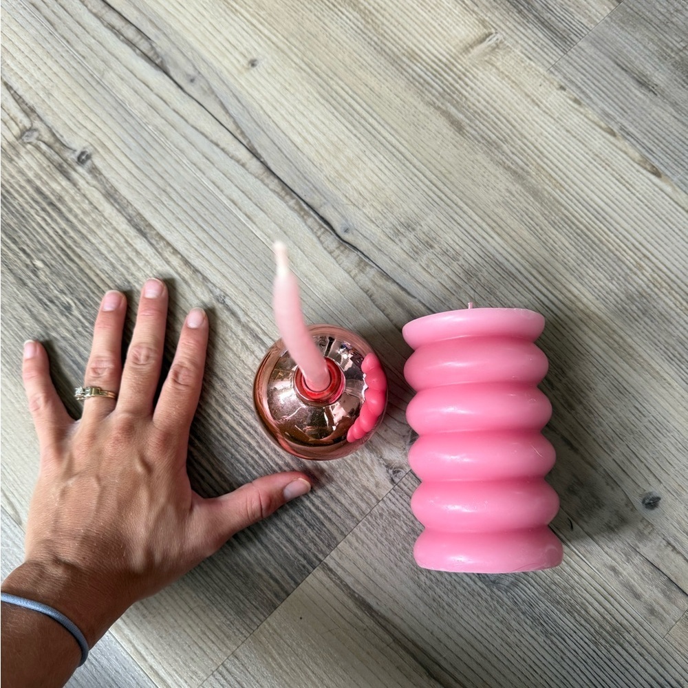 Pink Candle Set with Holder - Picture 4 of 4